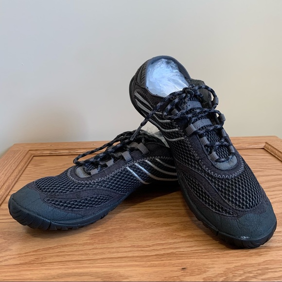 Old Shoes 